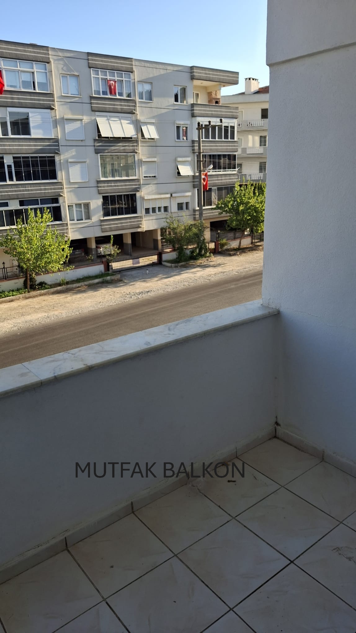 Ayvalık Sarımsaklı' da 3+1 Kiralık Daire