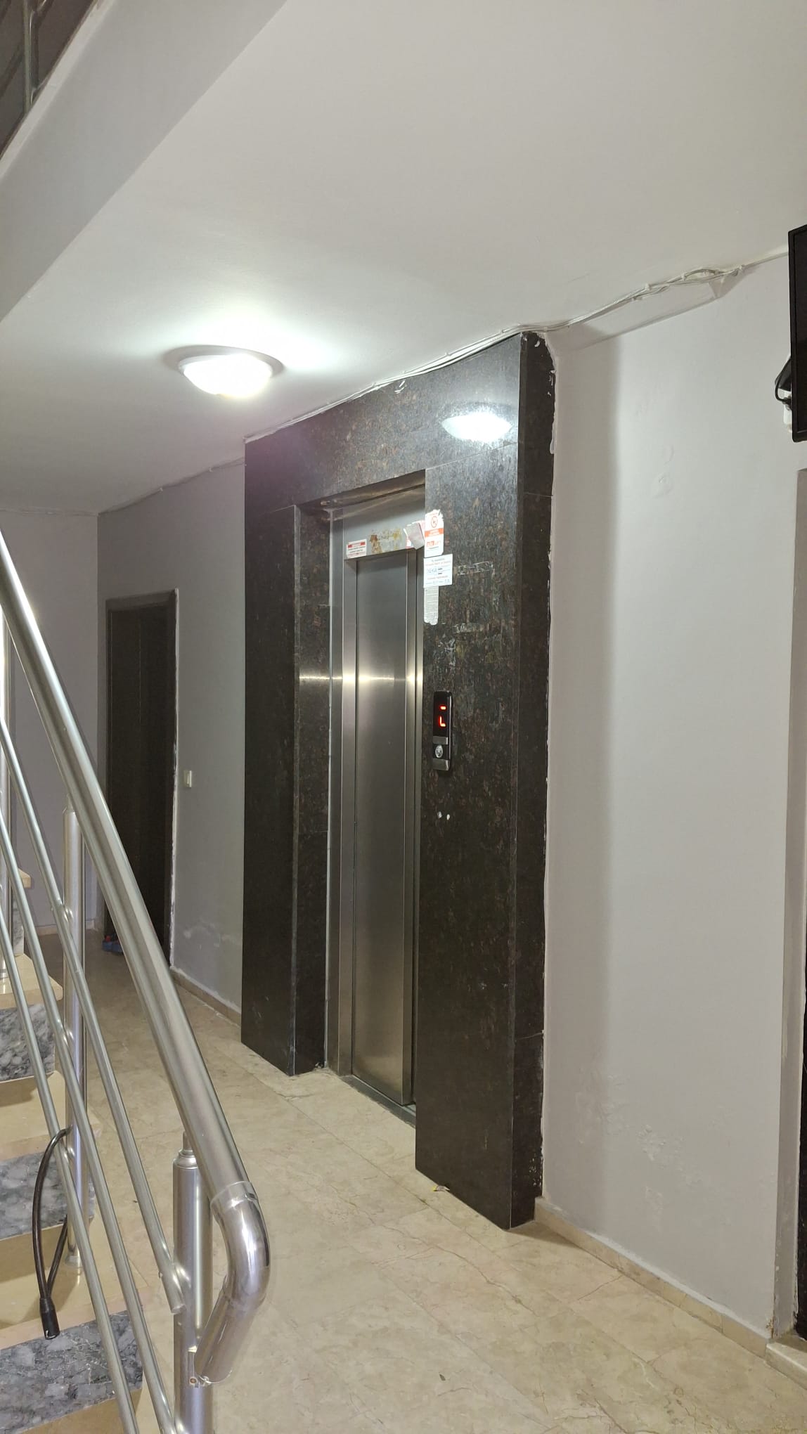 Sarımsaklıda Denize ve Merkeze Yürüme Mesafesinde 1+1 Daire