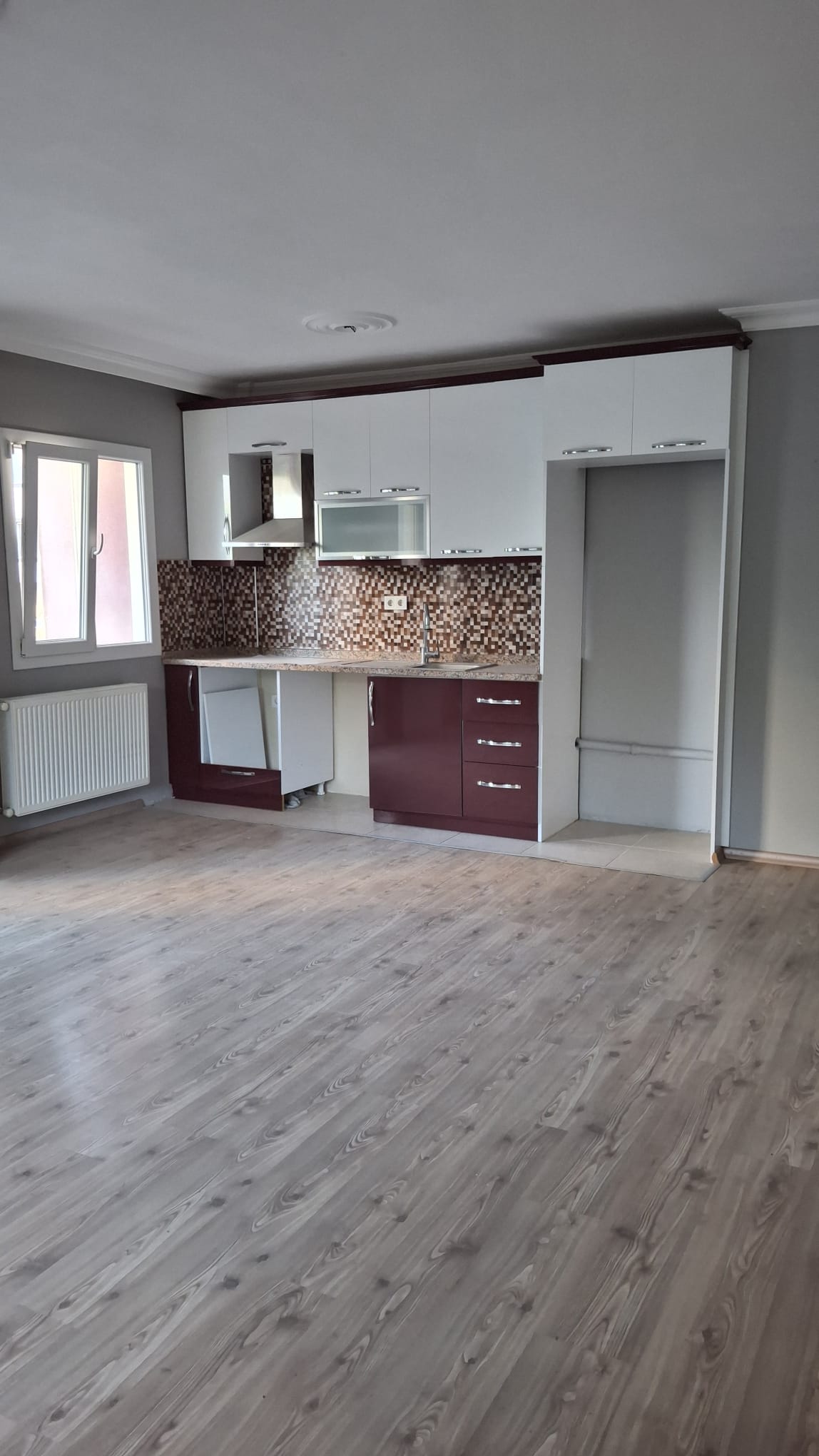 Sarımsaklıda Denize ve Merkeze Yürüme Mesafesinde 1+1 Daire
