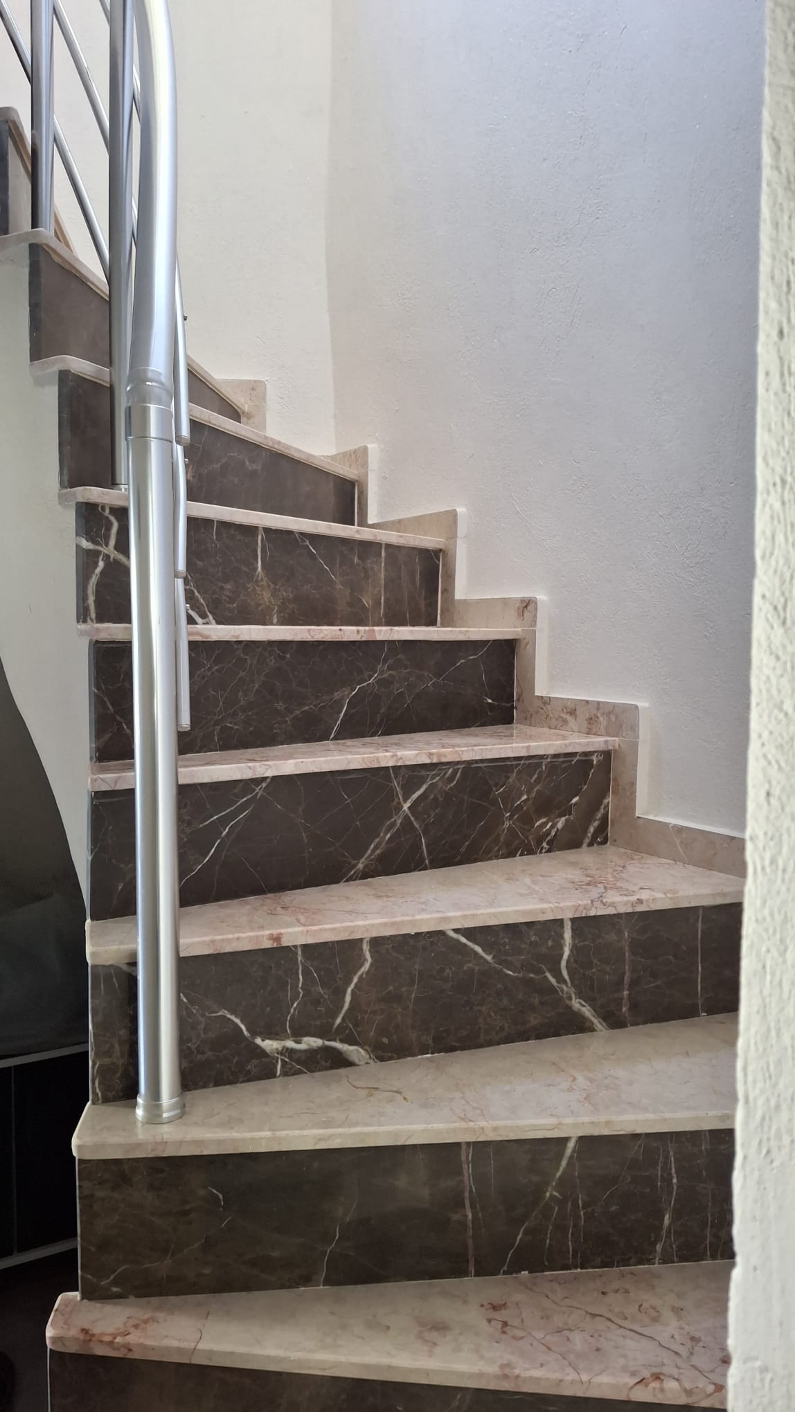 Ayvalık Sarımsaklı' da 3+1 Kiralık Villa