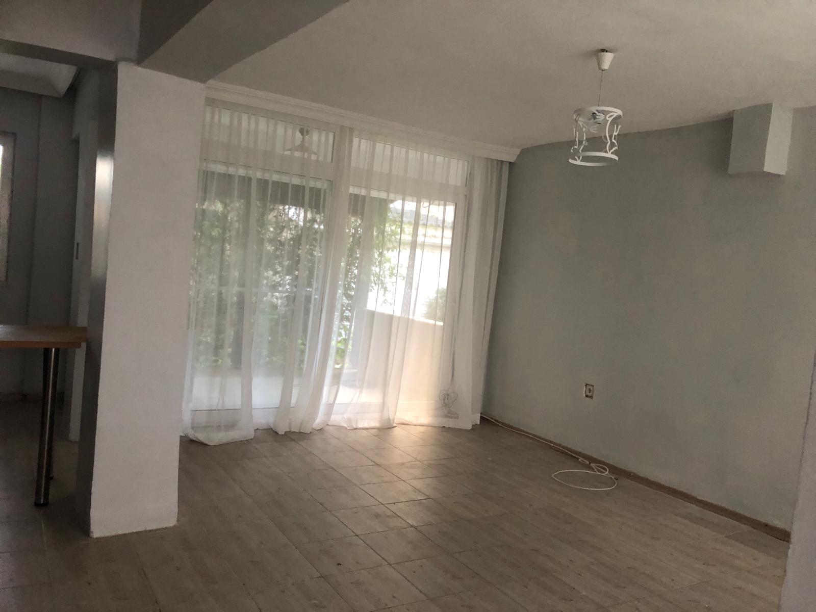 Havuzlu Sitede Sarımsaklı Altınova Arası 3+1  Kiralık Villa