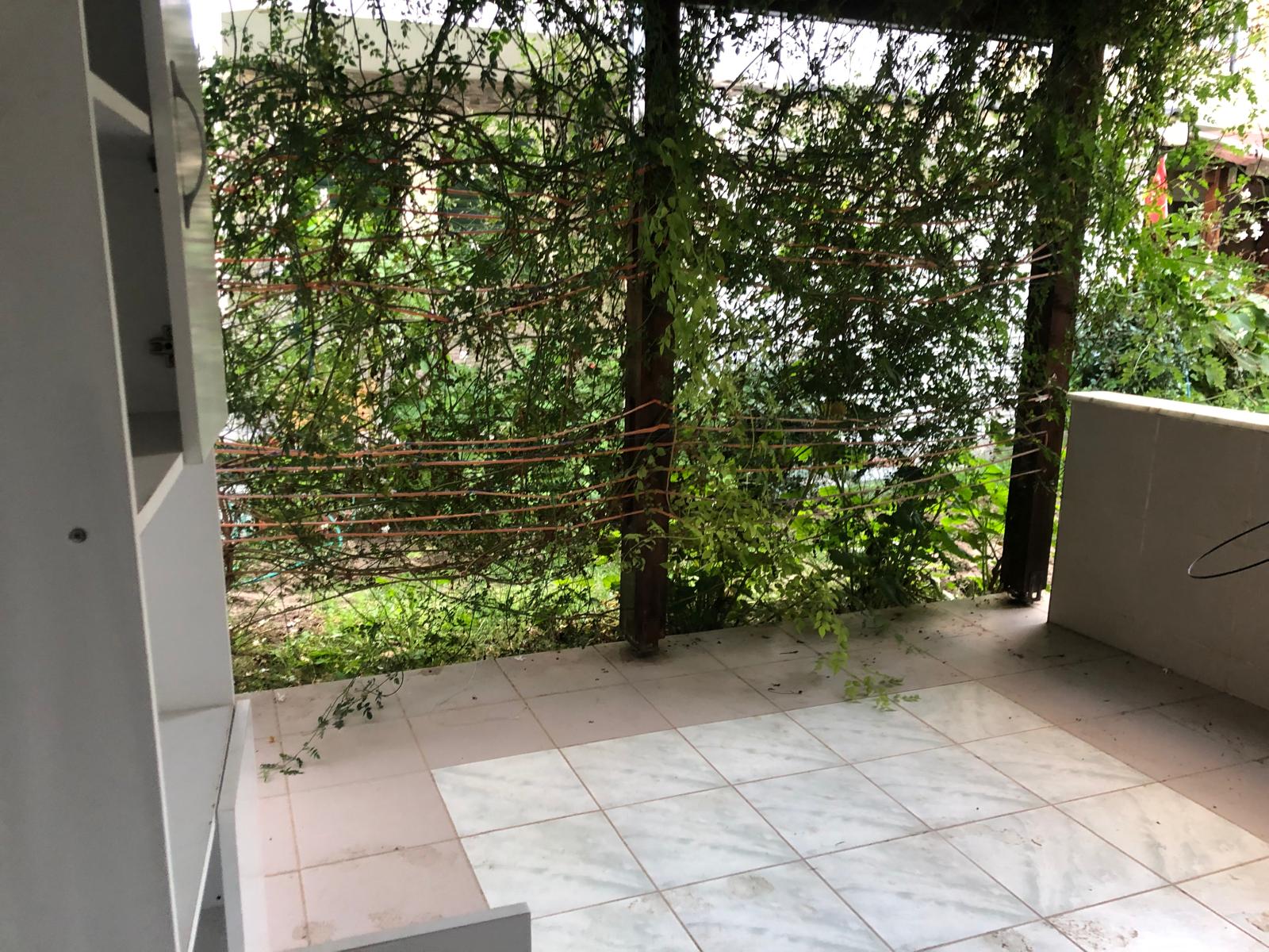 Havuzlu Sitede Sarımsaklı Altınova Arası 3+1  Kiralık Villa