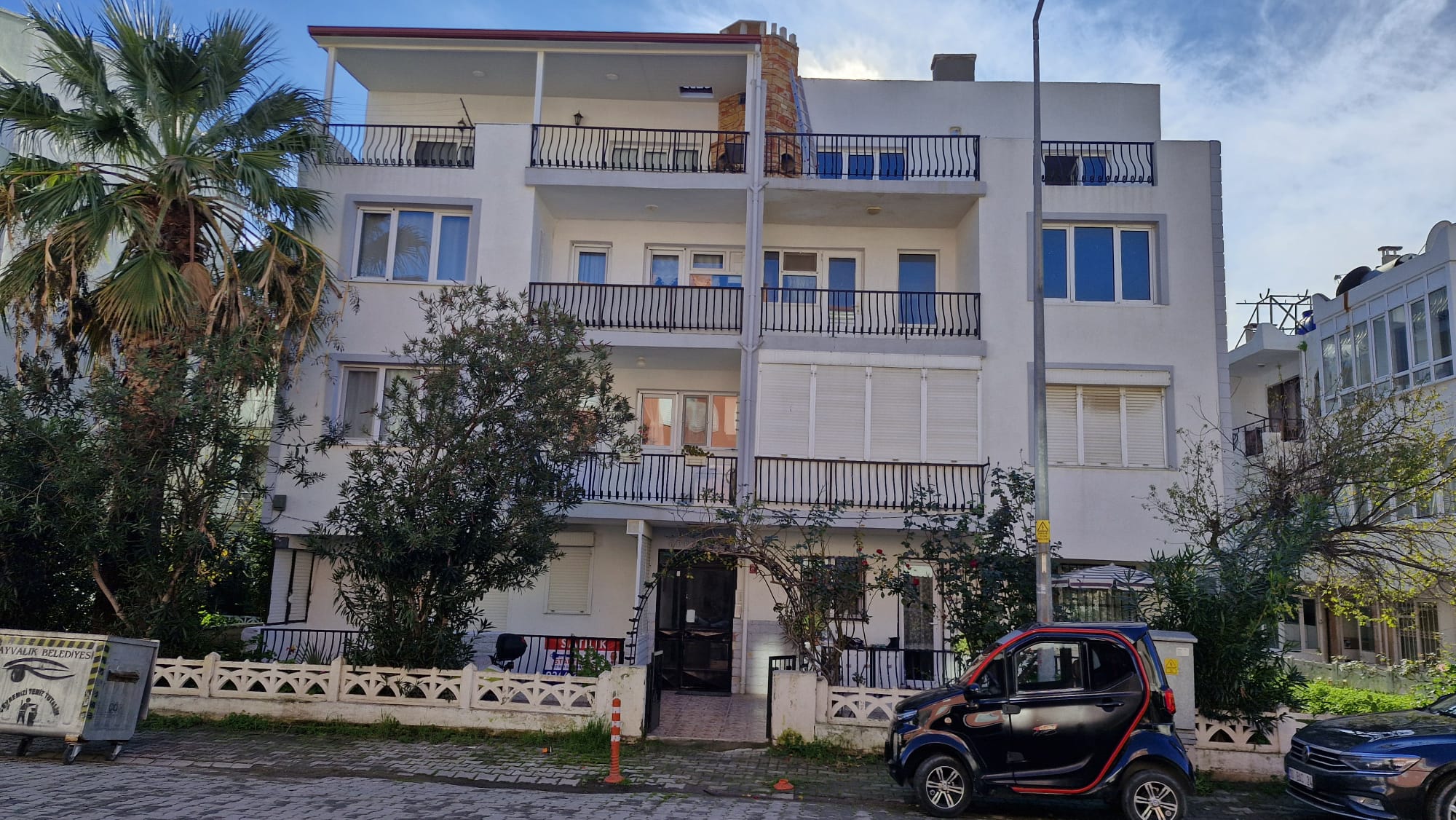 Ayvalık Sarımsaklı da dubleks SATILIK