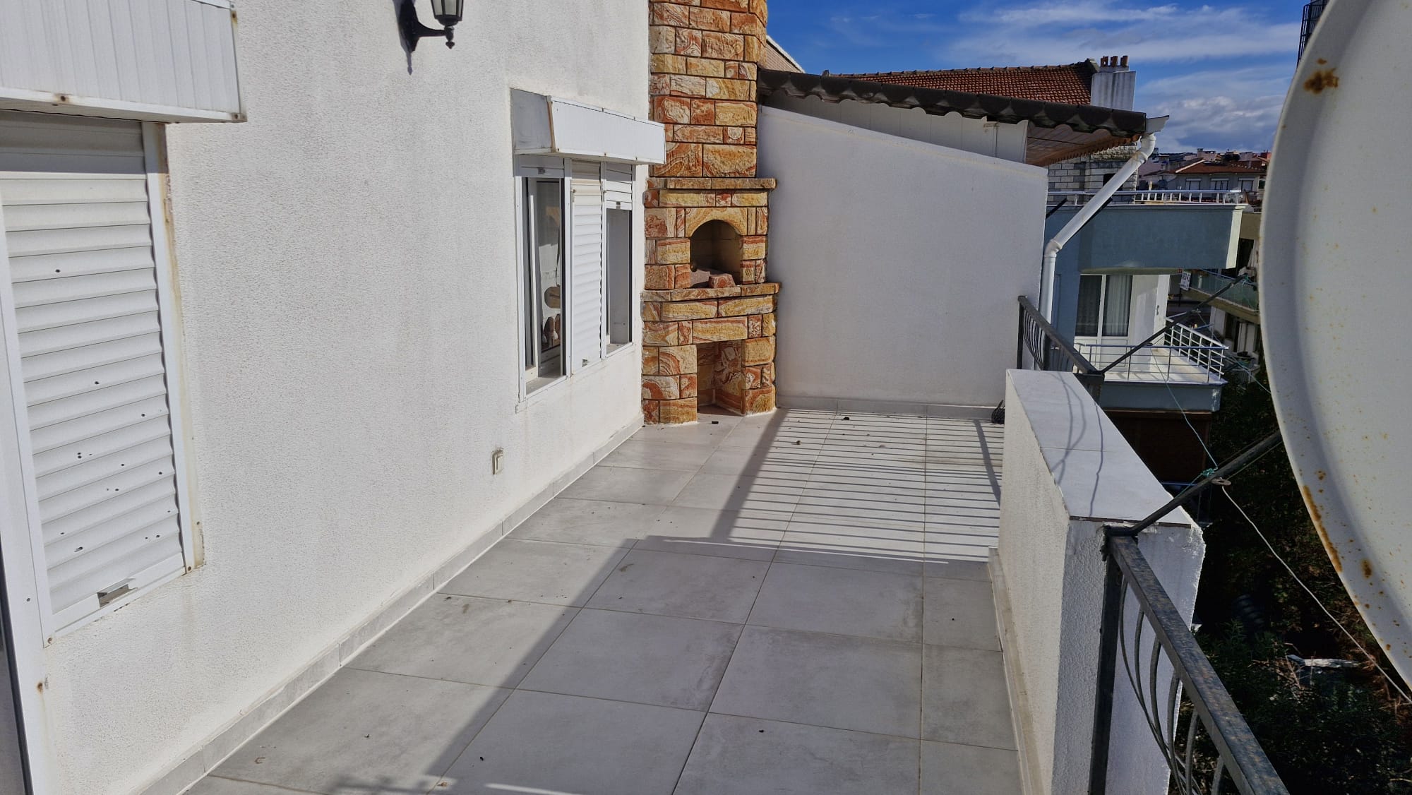 Ayvalık Sarımsaklı da dubleks SATILIK