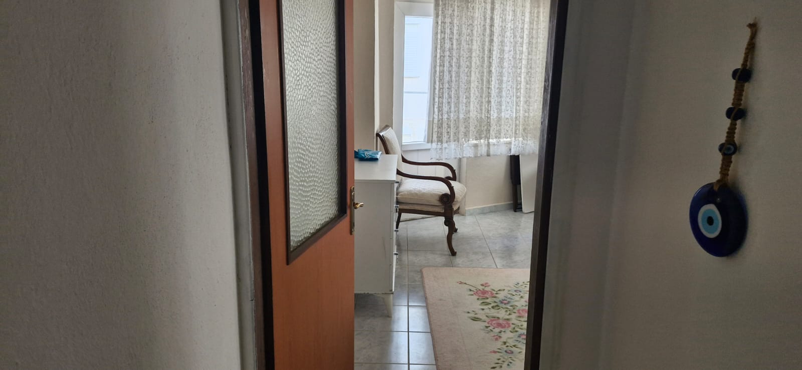 Kiralık Eşyalı Ara Kat Geniş 2+1 Daire