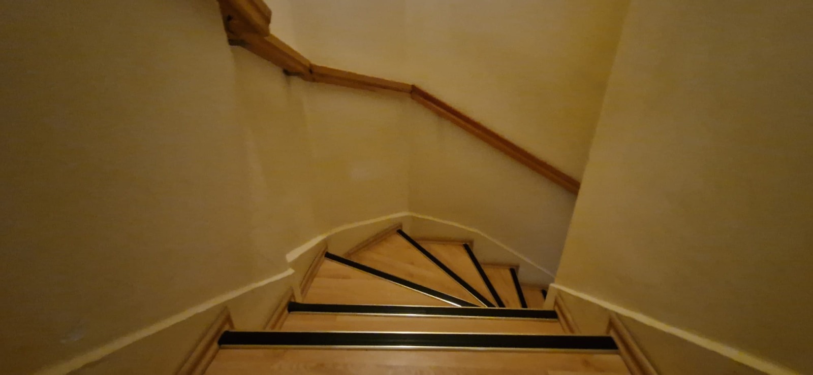 Sahilkent Mahallesinde Satilik 2+1 Villa