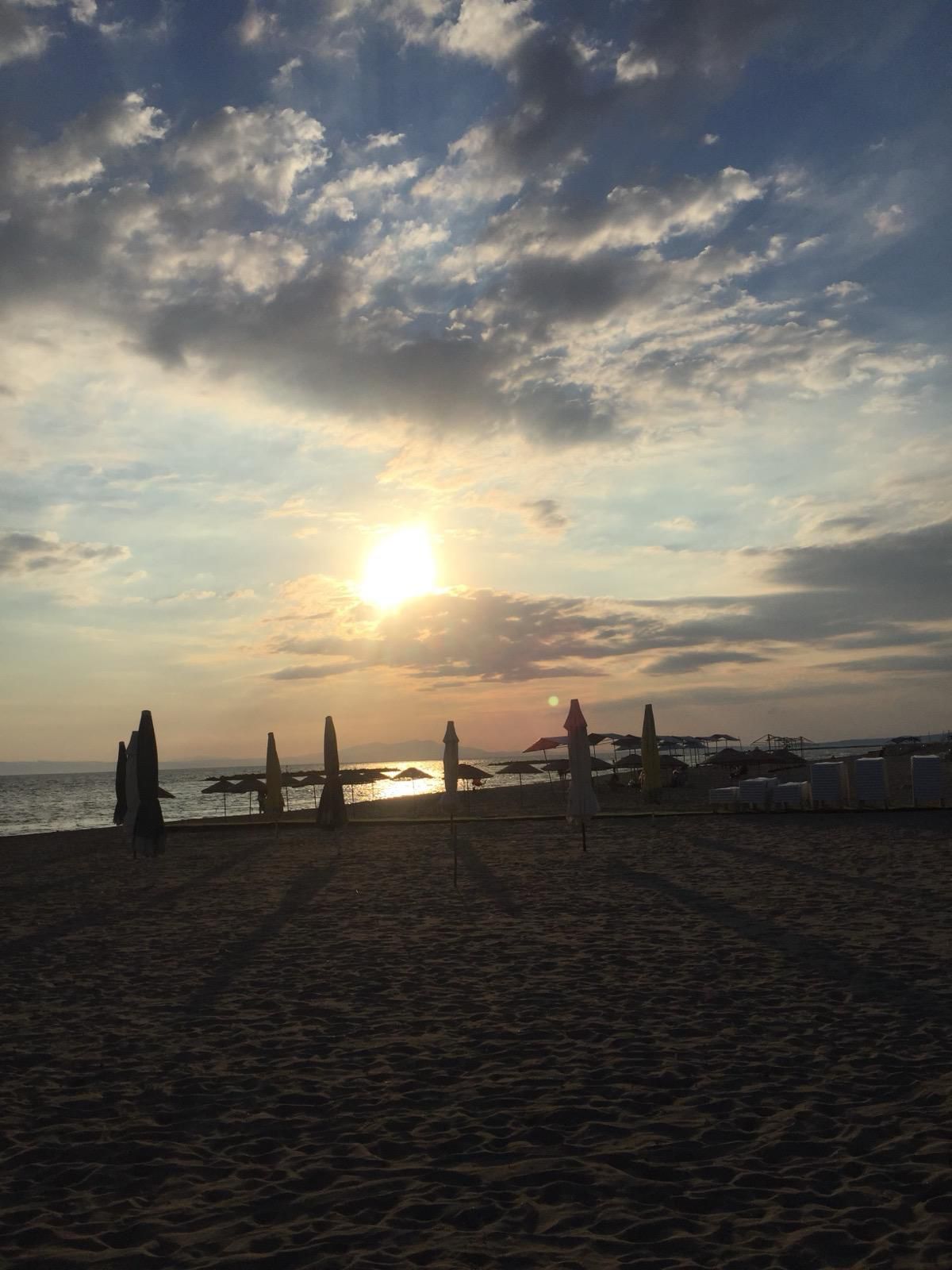 Ayvalık Altınova Marti Sitesinde Deniz manzarali Eşyalı Dubleks Villa