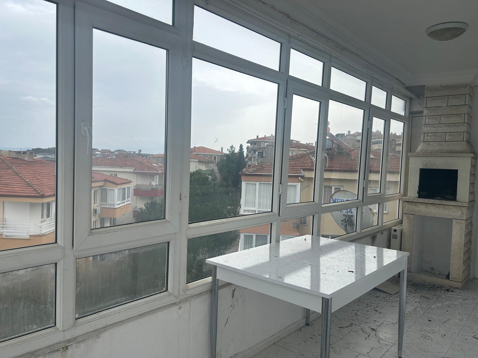 Ayvalık Ali Çetinkaya' da Deniz Manzaralı Kiralık 2+1 Daire