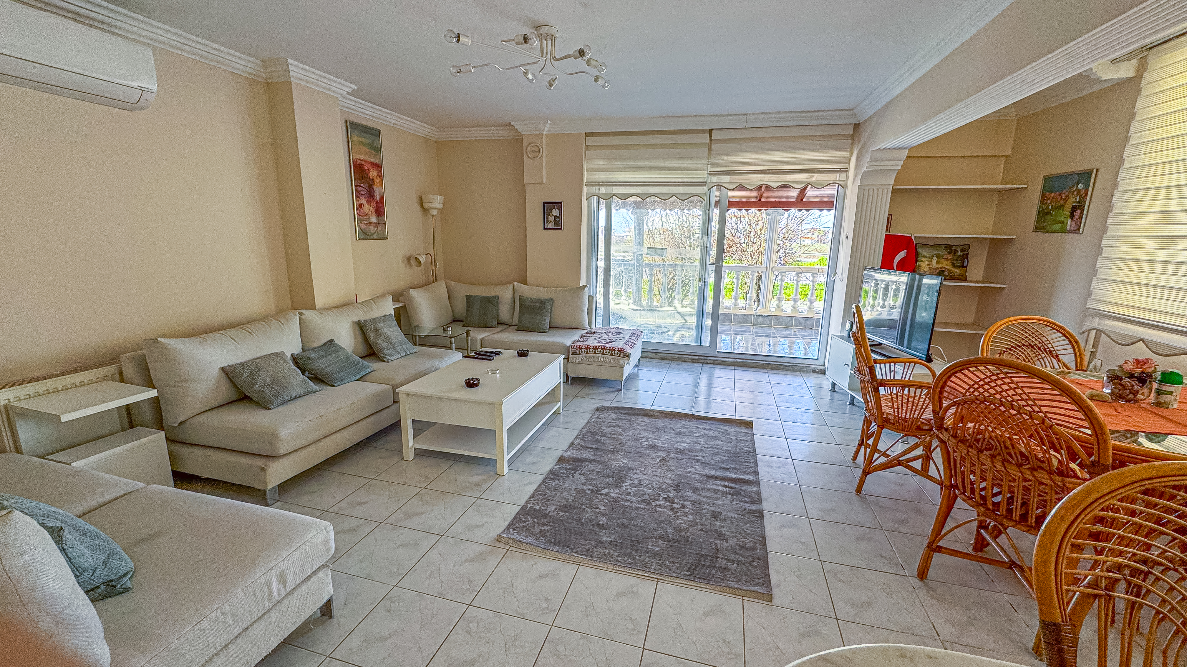 Ayvalık Bilentur da Konforlu Ve Deniz Manzaralı Müstakil Villa