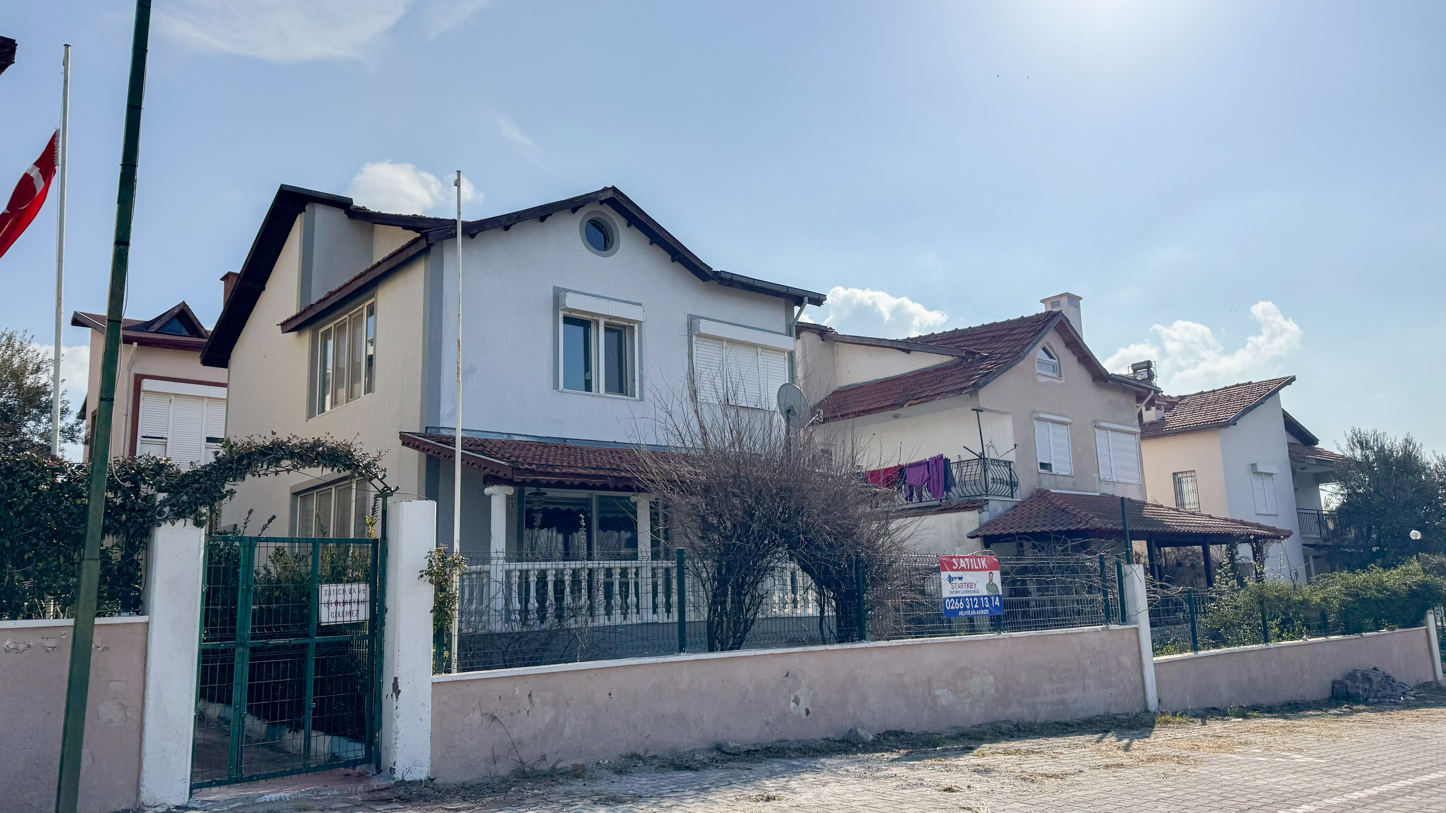 Ayvalık Bilentur da Konforlu Ve Deniz Manzaralı Müstakil Villa