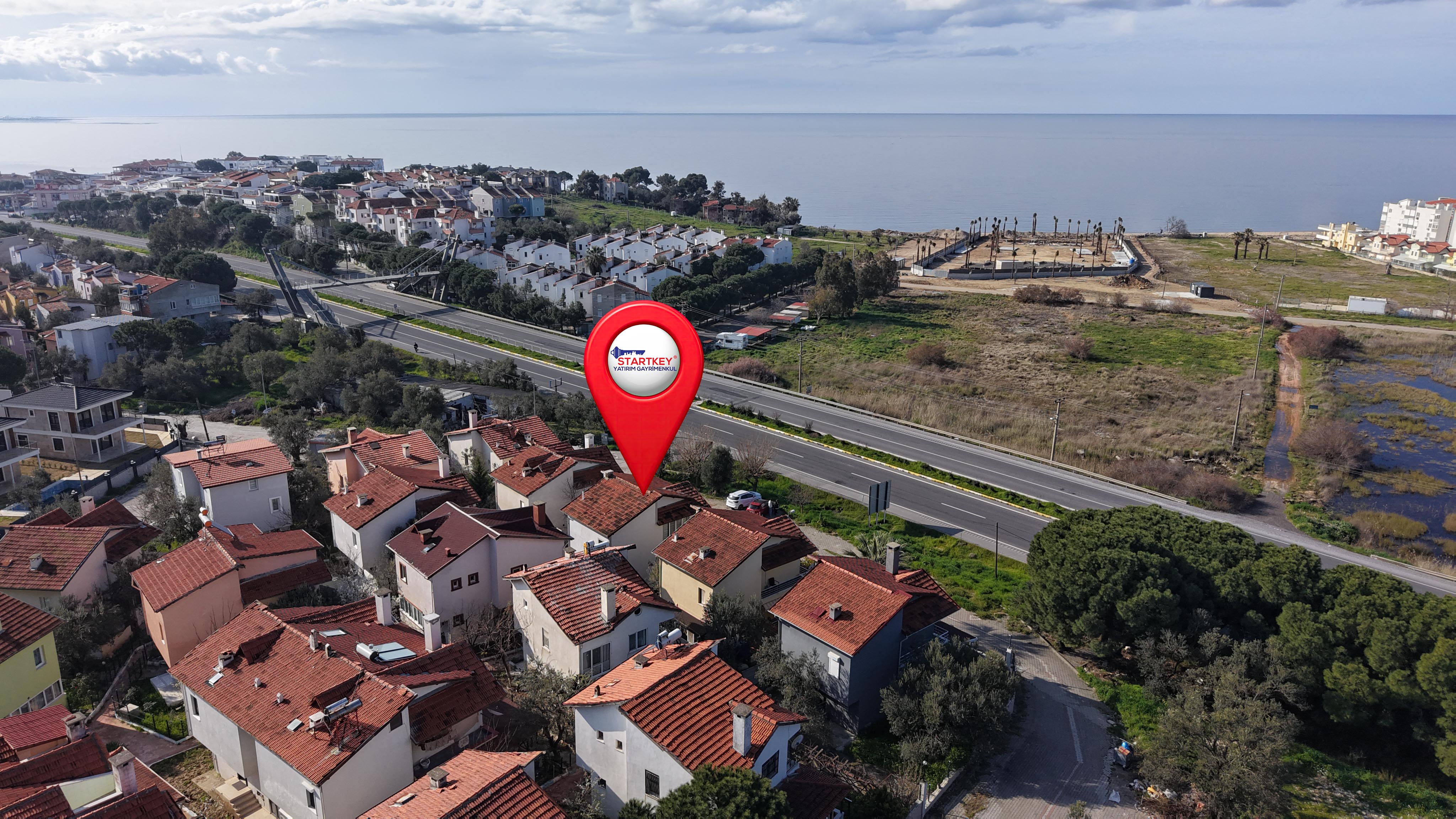 Ayvalık Bilentur da Konforlu Ve Deniz Manzaralı Müstakil Villa