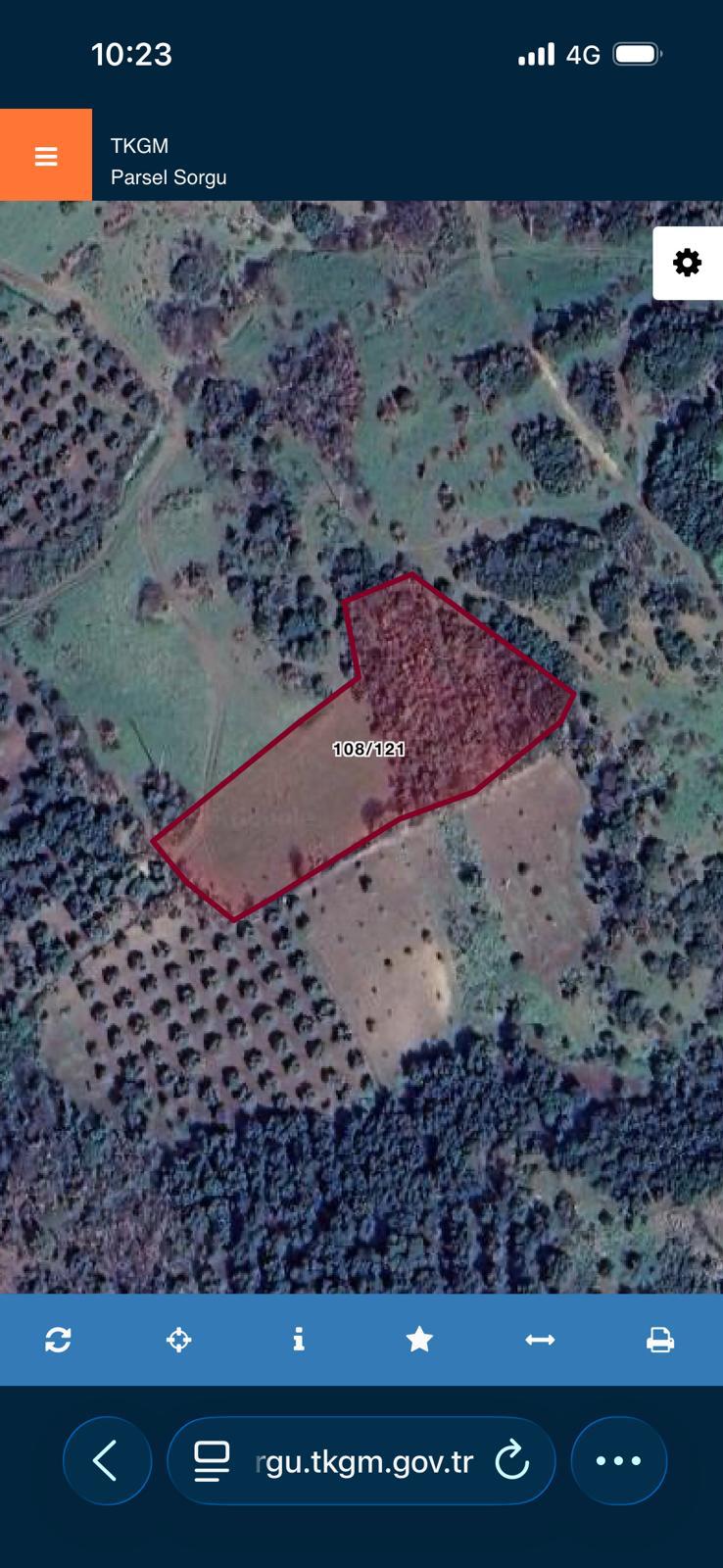 Ayvalık Üçkabaağaç Mahallesinde Satılık Tarla