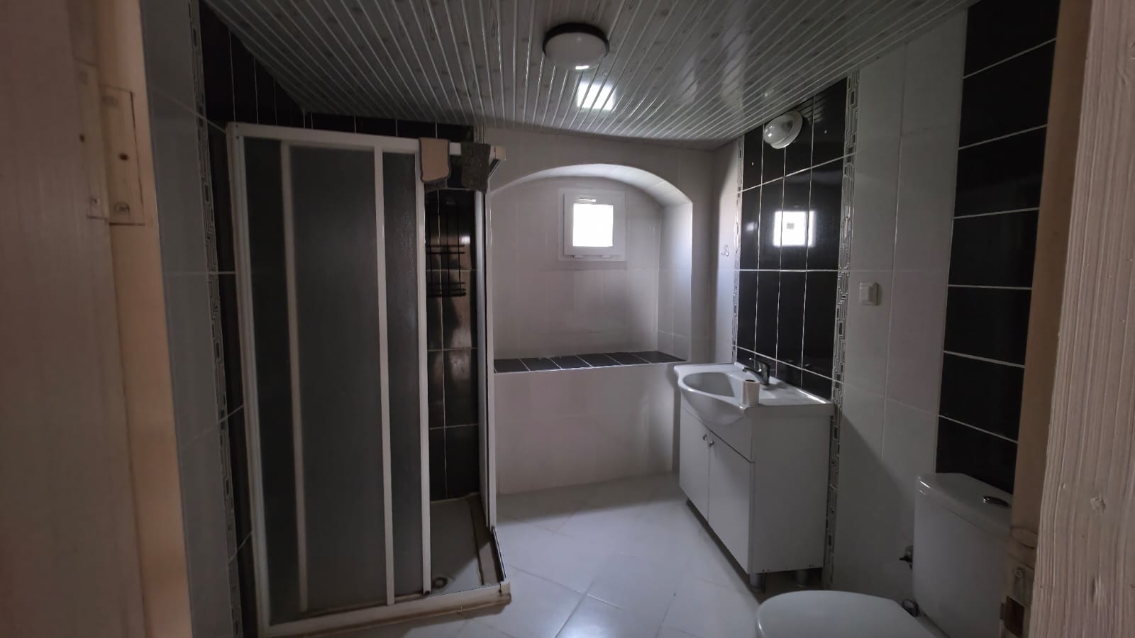 Ayvalık Hamdibey' de Kiralık 4+1 Müstakil Rum Evi