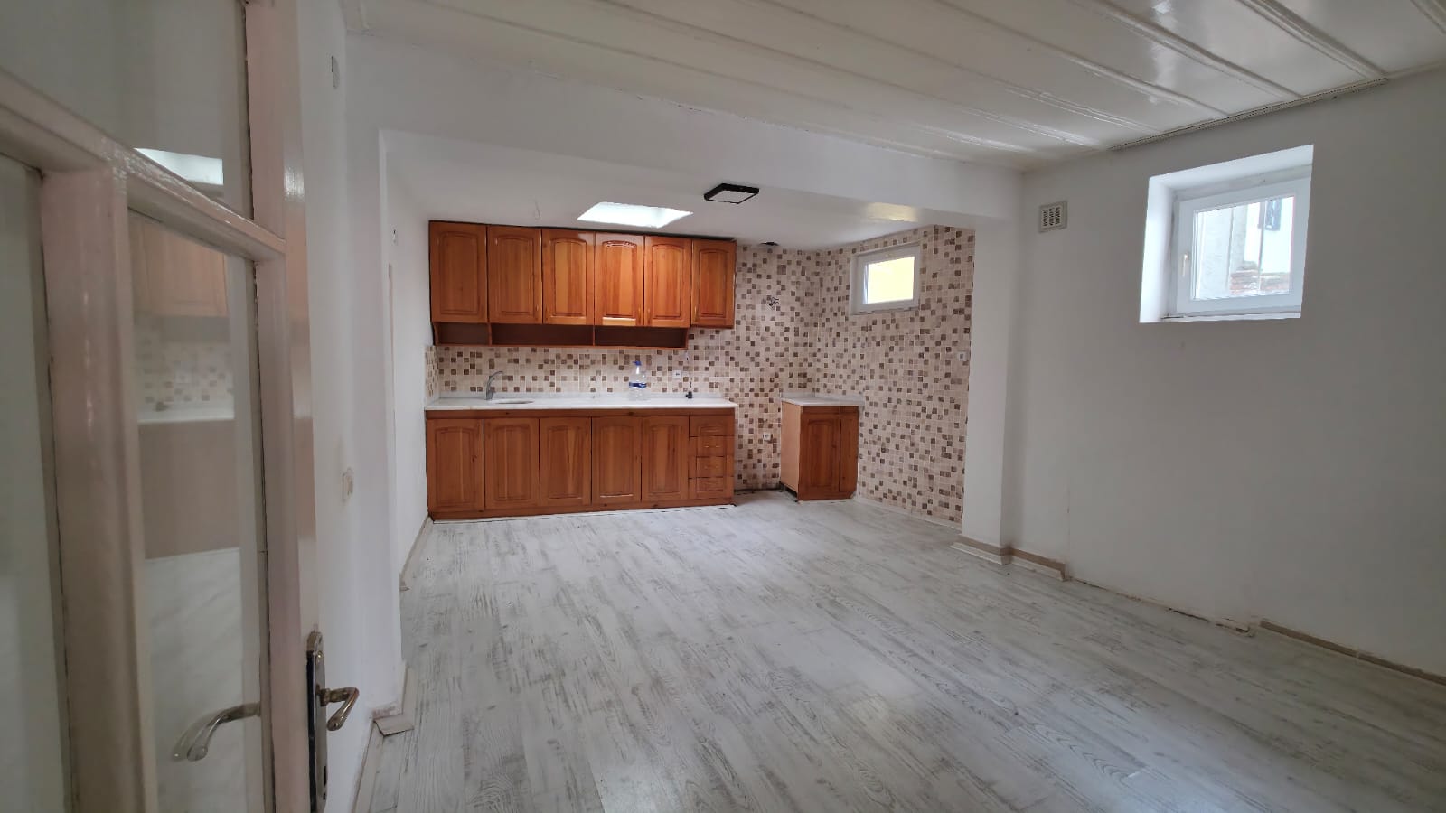 Ayvalık Hamdibey' de Kiralık 4+1 Müstakil Rum Evi