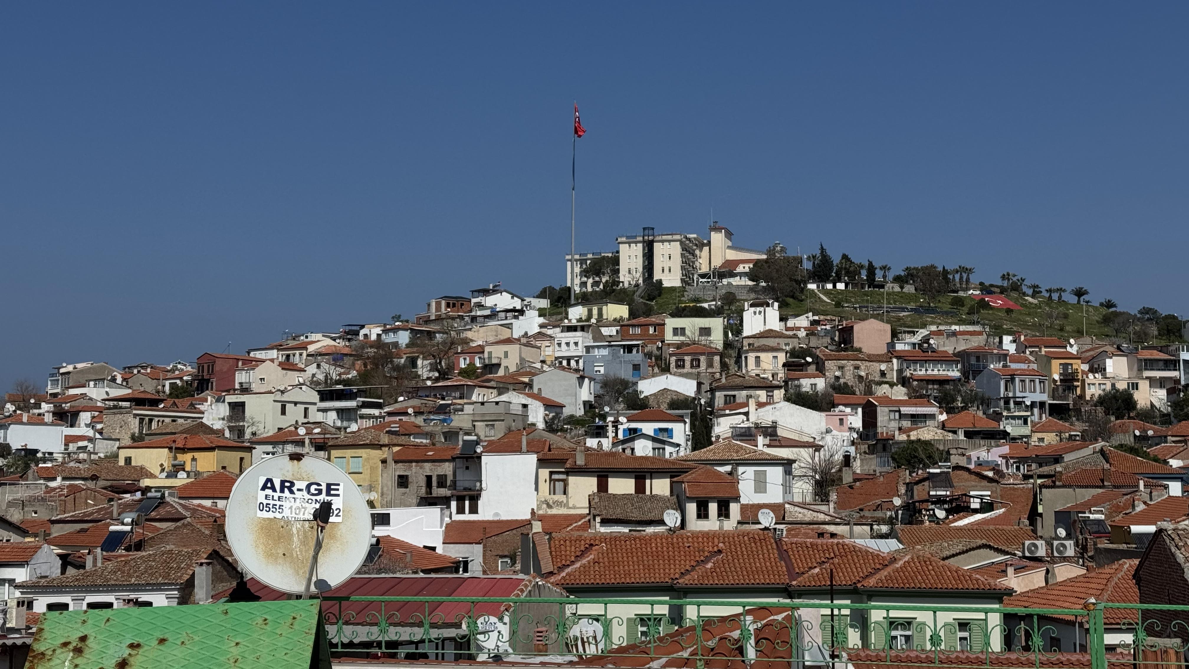 Hamdibey Mahallesinde Merkezi Konumda 3 Katlı Bakımlı Bina