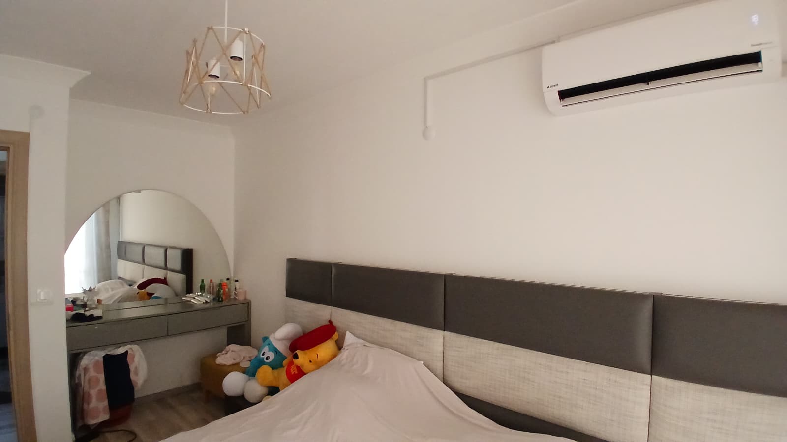 Karaağaç'ta Köşe Konumda Müstakil Büyük Bahçeli Villa