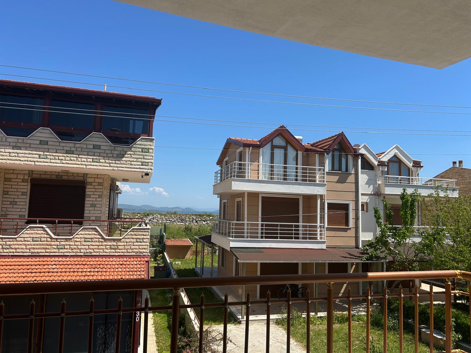 Ayvalık Altınovada Site İçinde 3 Katlı Deniz Manzaralı Villa