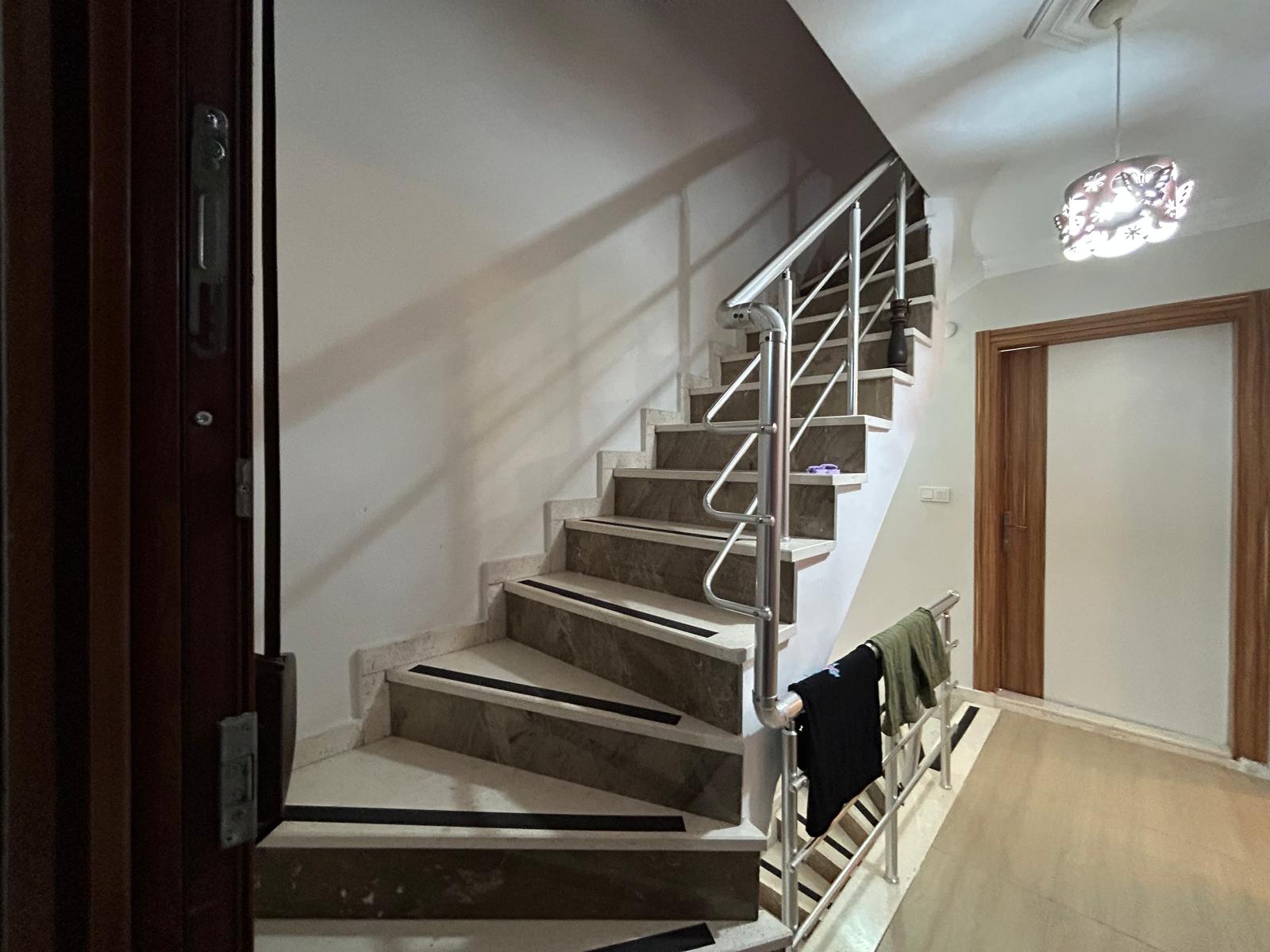 Ayvalık Altınovada Site İçerisinde Deniz Manzaralı Villa