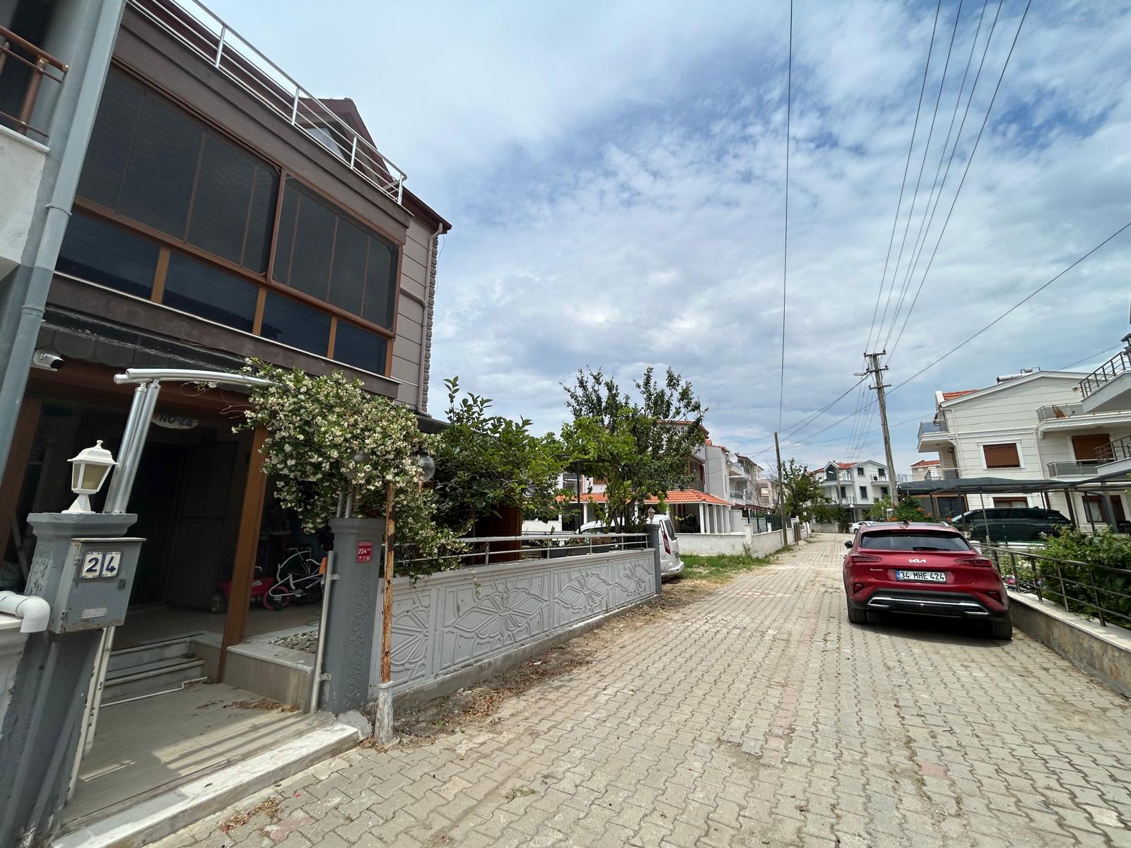 Ayvalık Altınovada Site İçerisinde Deniz Manzaralı Villa